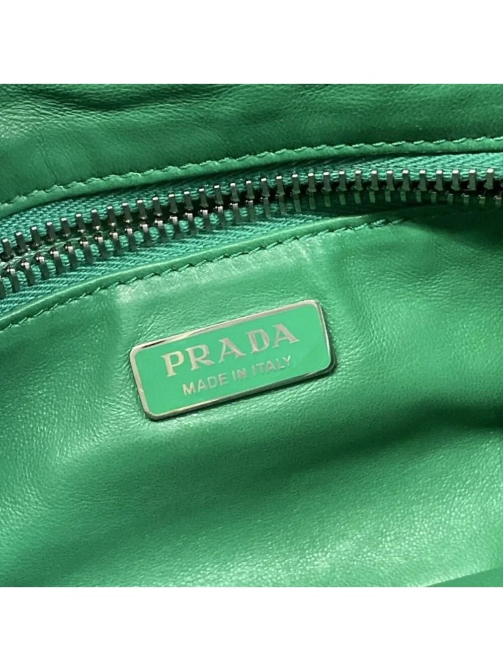 Prada Handbag Green Re Edition Leather - Picture 9 of 15